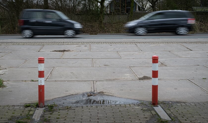 De nog afgesloten ontsluiting bij de Heemraad.