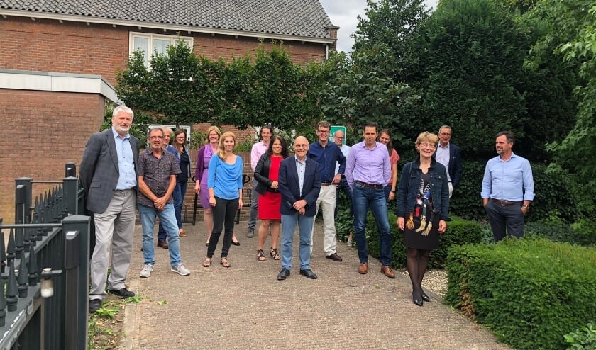 Bestuurders, RvC-leden, OR, leden van de werkgroep die de fusie begeleiden