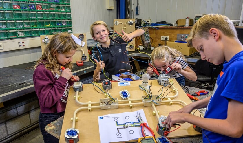 <p>Kinderen werden tijdens de jaarlijkse Techniekdag geënthousiasmeerd voor een technische opleiding.</p>