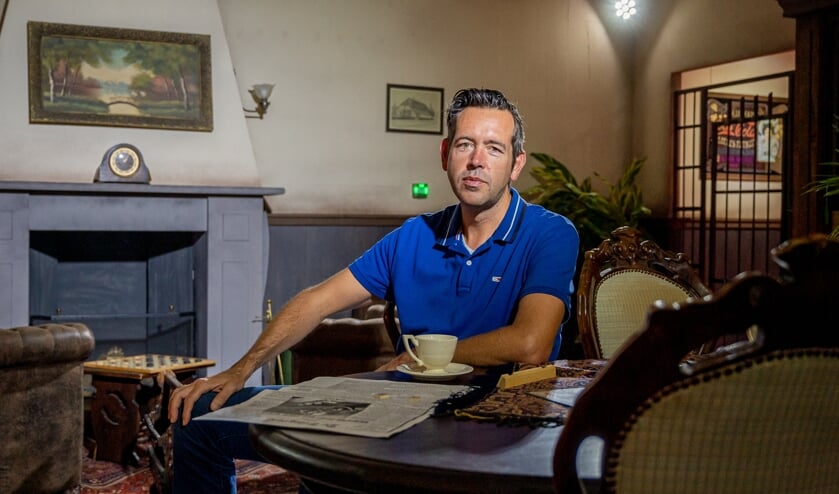 Joep van Gruijthuijsen in de nieuwste escaperoom 'Kamer 13'.