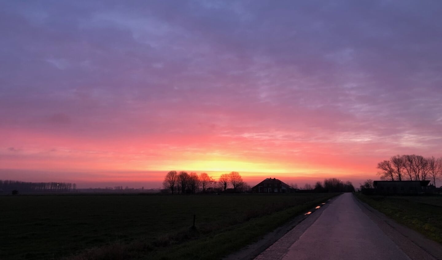 Zonsondergang in Wamel