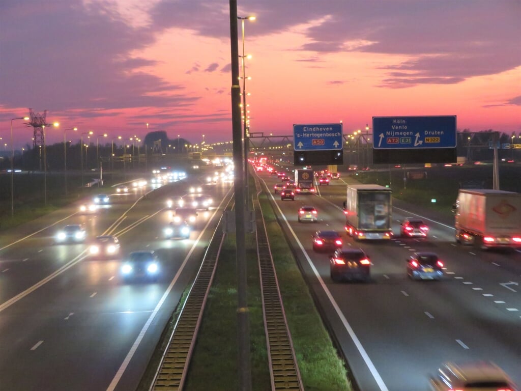 Foto vanaf de brug bij de A50