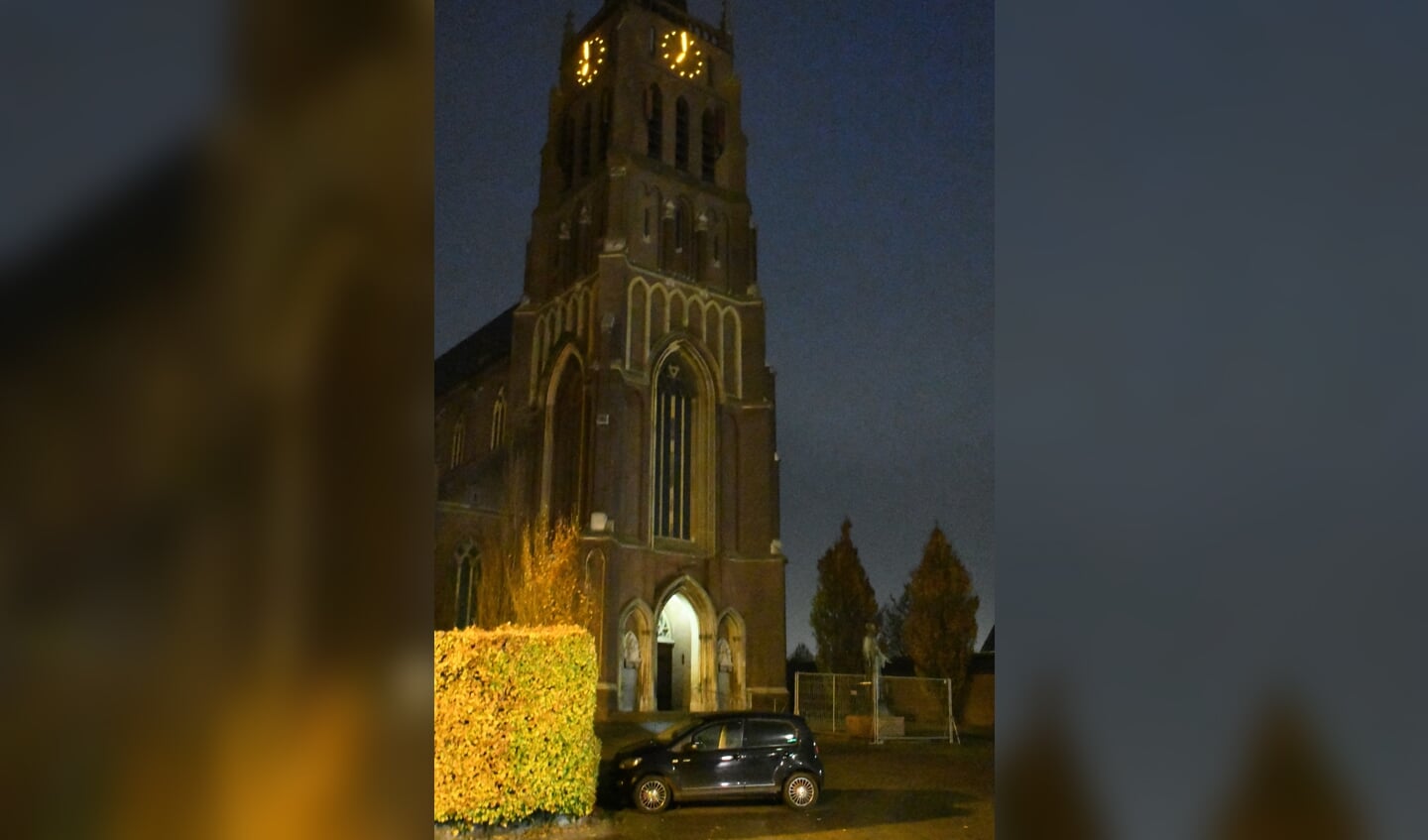 Nieuwe verlichting voor kerktoren Dreumel.