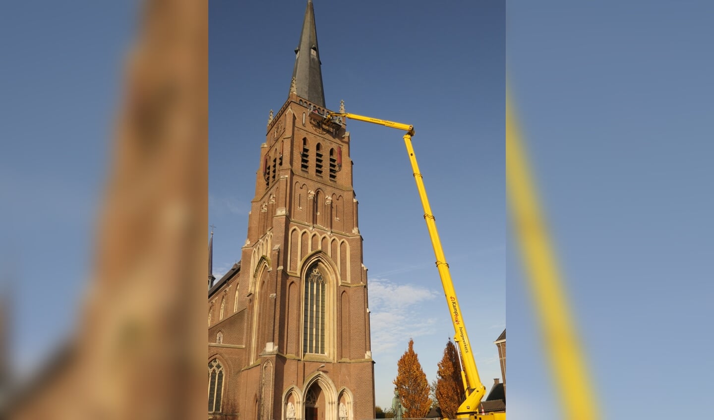 Nieuwe verlichting voor kerktoren Dreumel.