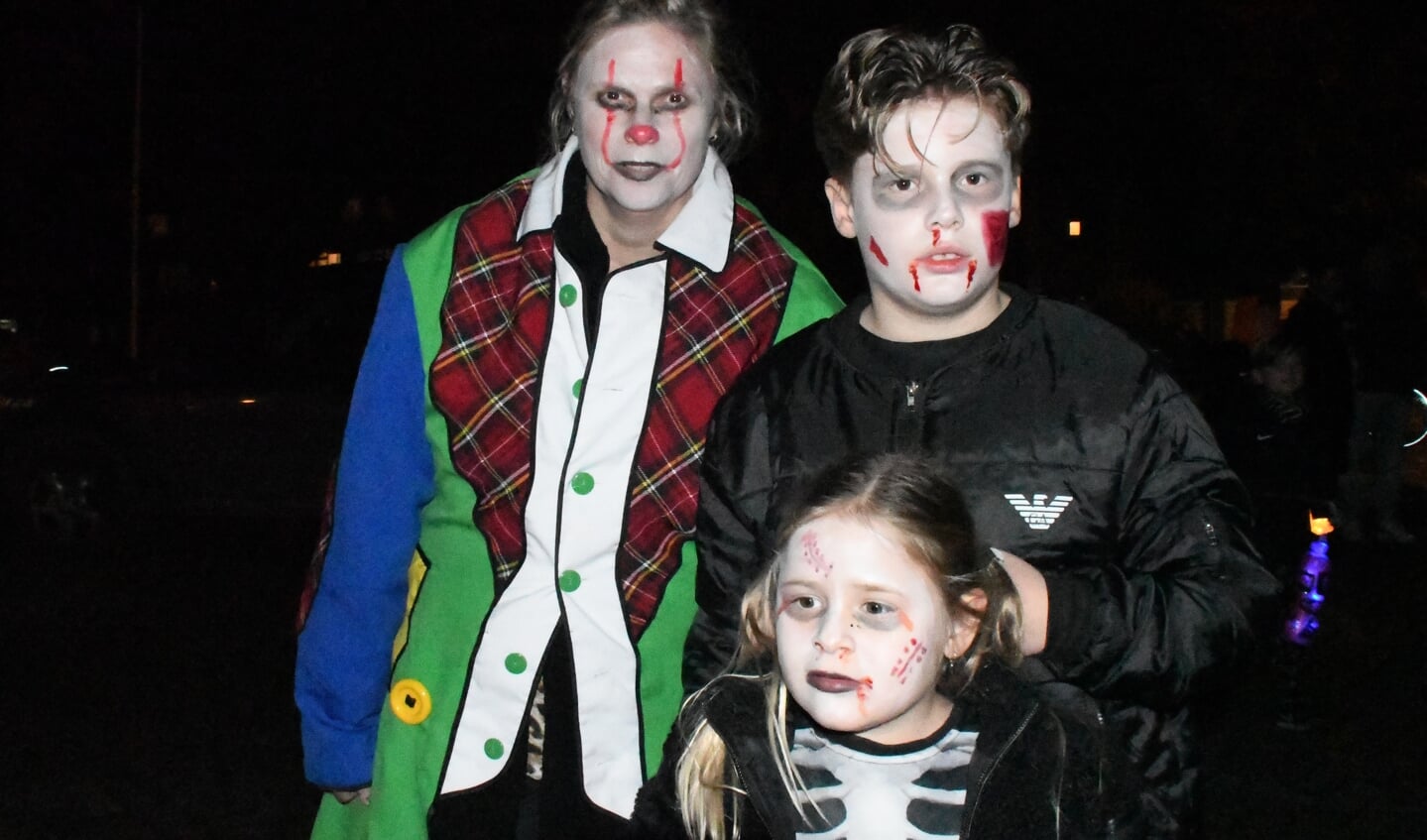 Verlichte Halloweenoptocht Dreumel