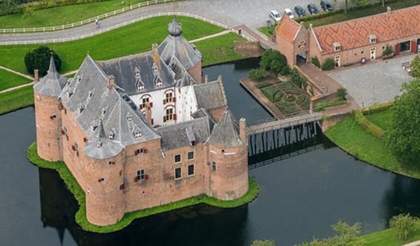 Ontdek de Middeleeuwen op kasteel Ammersoyen van Stichting Vrienden der Gelderse Kastelen.
