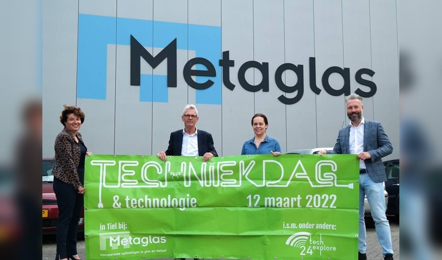 Van links naar rechts: Heske Groenendaal (algemeen directeur Metaglas), André Viets (penvoerder TechExplore24), Jeannette Verbaast (bestuurslid VNO-NCW Rivierenland) en Marcel van den Berg (Parkmanager Kellen, Latenstein, Westroijen en Medel.)