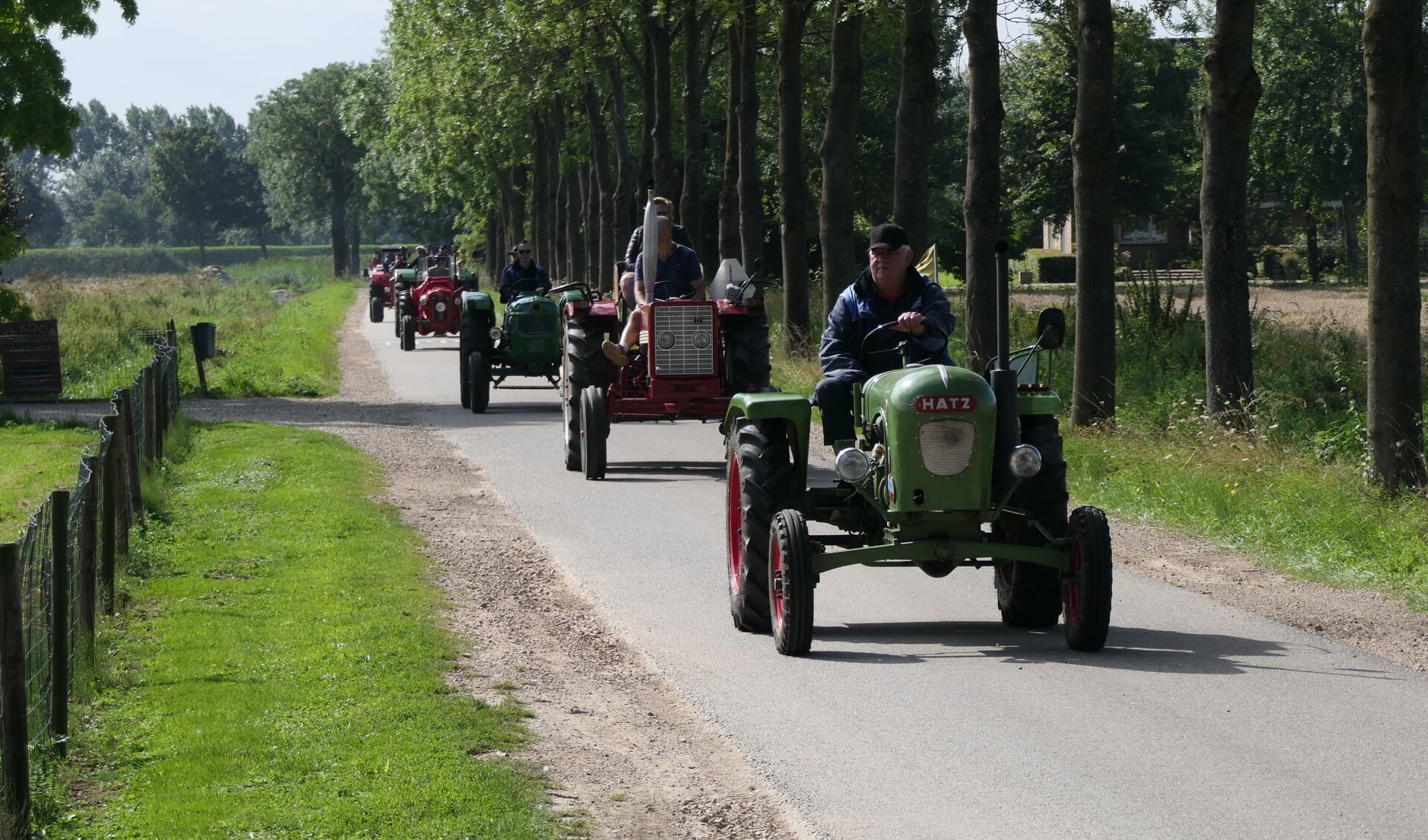 Tourrit Historische Tractoren Motoren Vereniging