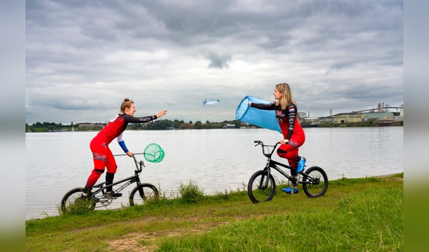 BMX-zussen Laura en Merel Smulders