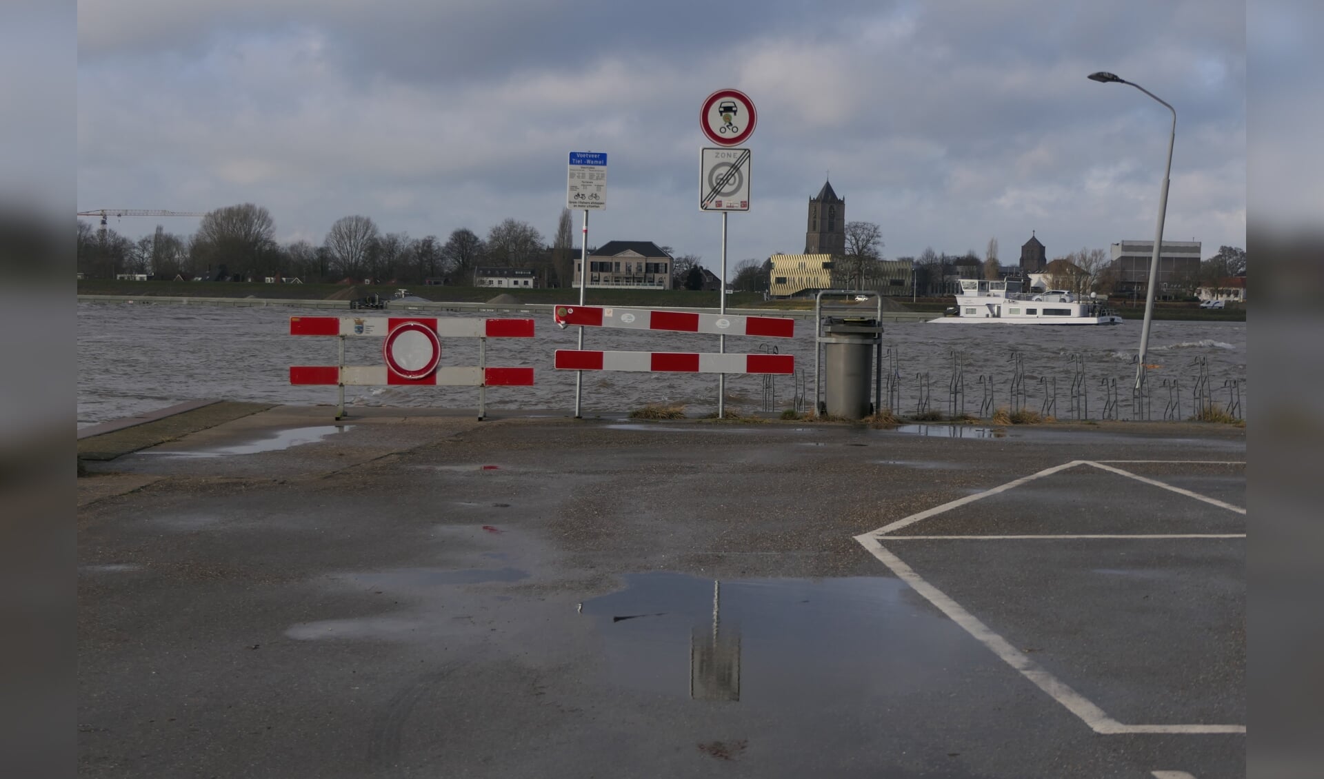Hoogwater in Maas en Waal, 8 januari 2022