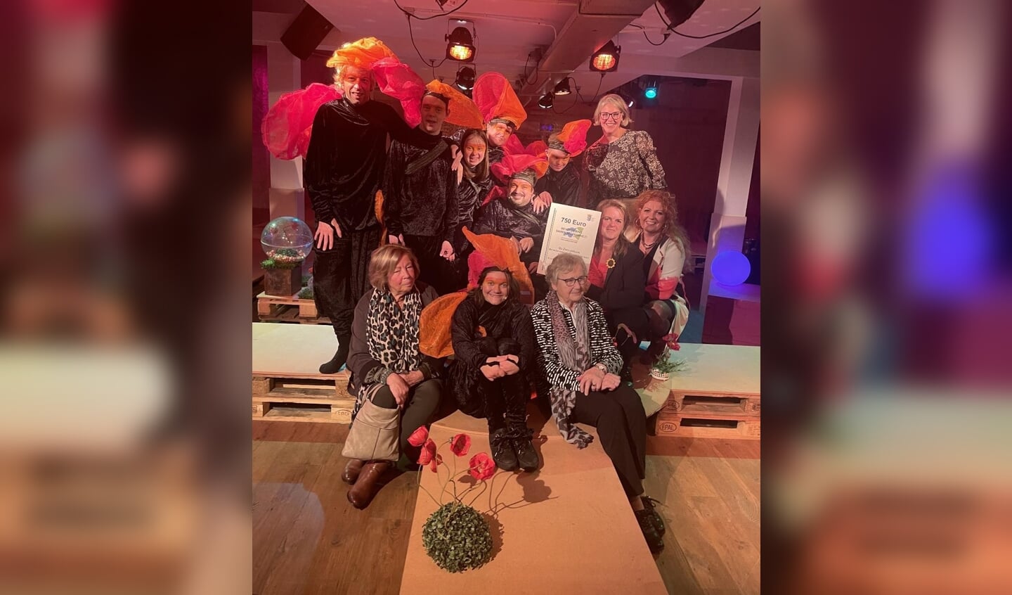 Zonnebloem te gast bij het Toverbaltheater.