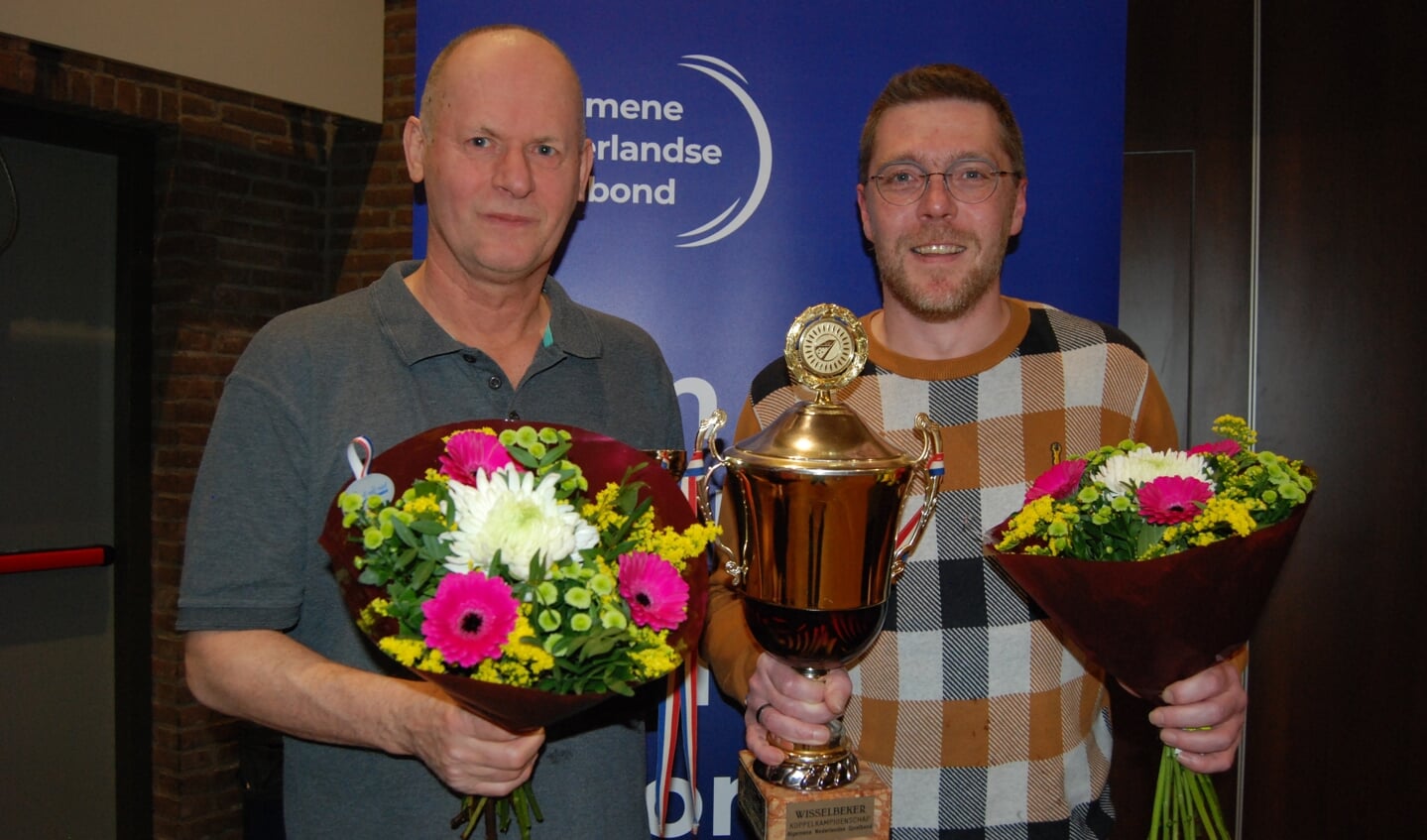 De Nederlands kampioenen koppelsjoelen Ronald Polman (links) en Tim van Sommeren