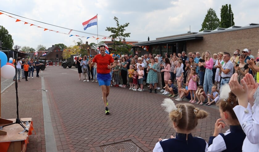 Eerste bevrijdingsfestival Wamel