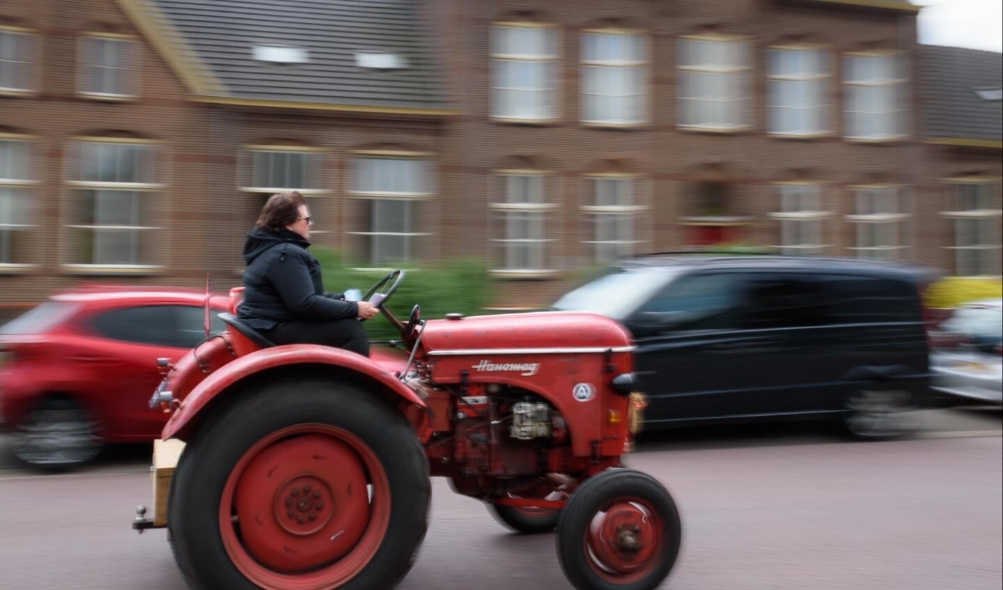 Tractor toertocht door Weurt