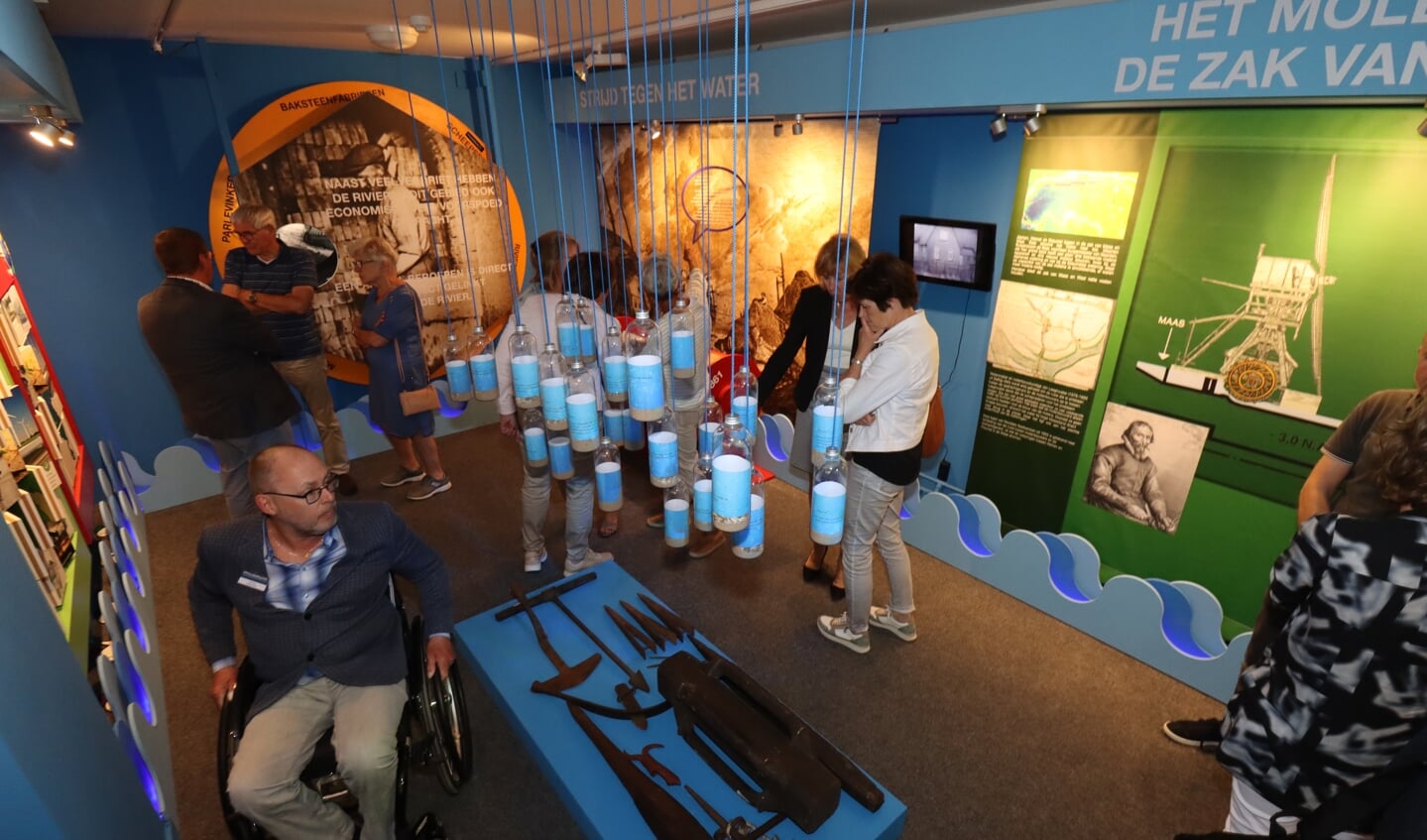 Opening vaste tentoonstelling 'water' in museum Tweestromenland
