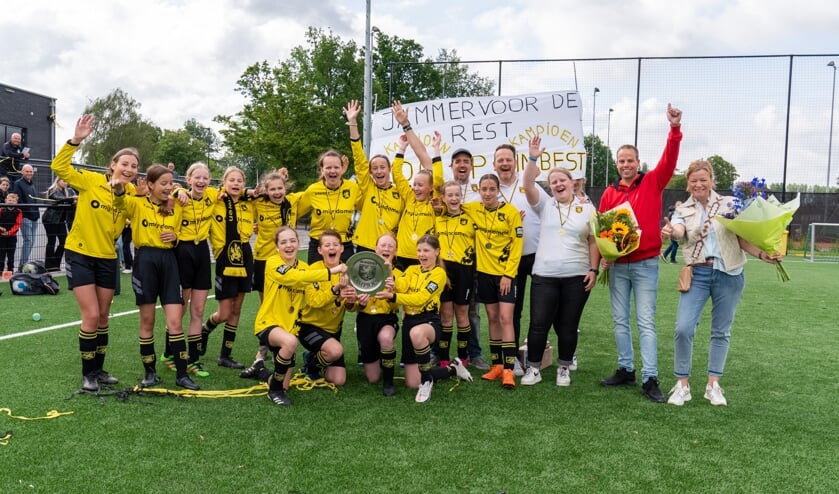 Leones MO13-1 kampioen