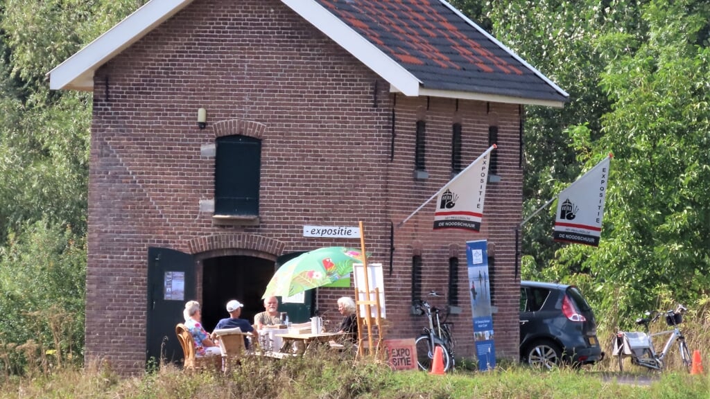 Expositie in de Noodschuur in Ewijk met als thema; natuur aan de Waal.
