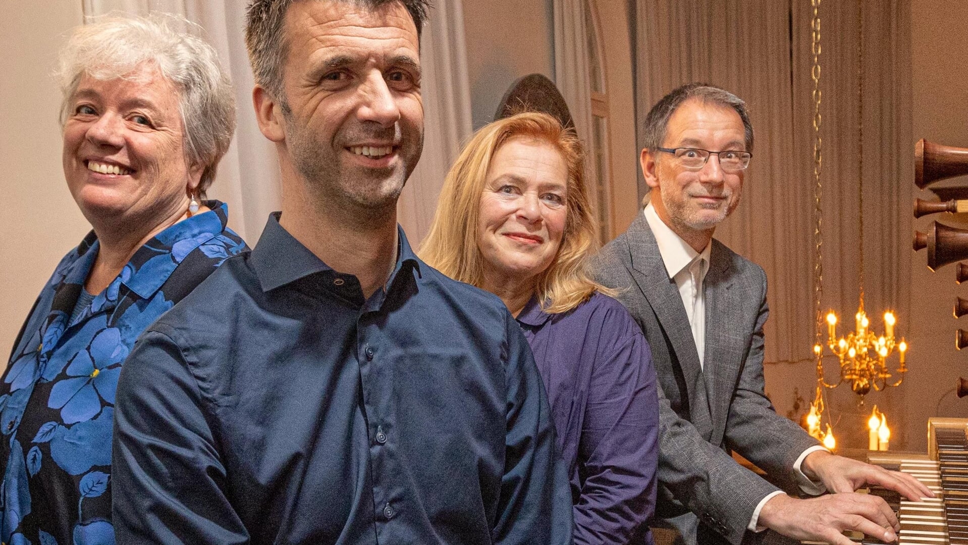 Gery Vermeulen & friends. Van links naar rechts: Zoë Banken, Freddy van Maurik, Gery Vermeulen en Jan Hermens. Foto: Bas van den Biggelaar.