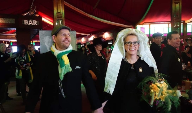 <p>Schorsbos komt graag in contact met <em>Schorsbossers</em> en <em>Schorsbosserinnekes</em> die het boerenbruidspaar van 2022 willen vormen</p>