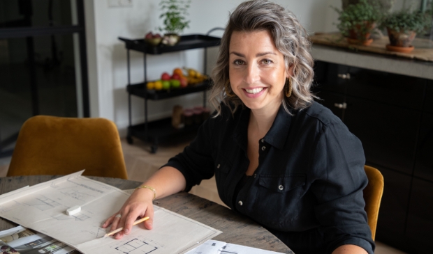 Eva aan het werk.