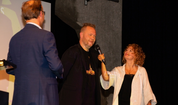 <p>Willem Wouters richt zich tot het publiek</p>