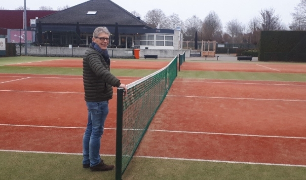 <p>Paul Schoenmakers van TV de Hopbel. Foto: Cis van Pinxteren</p>