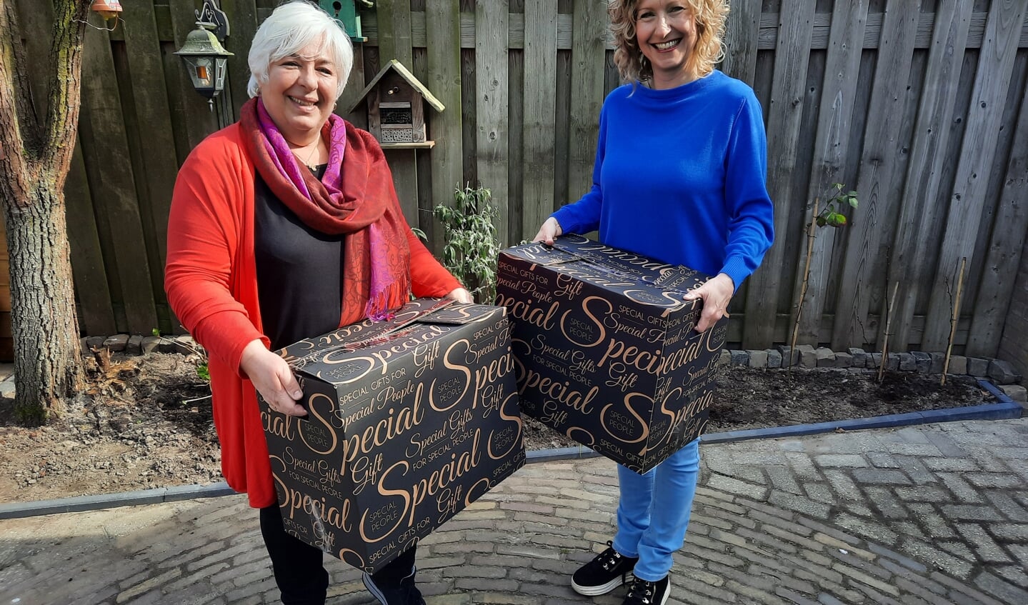 Hanane Geleijns en Sandy van Hofwegen, bestuursleden Stichting Geluksboontje 