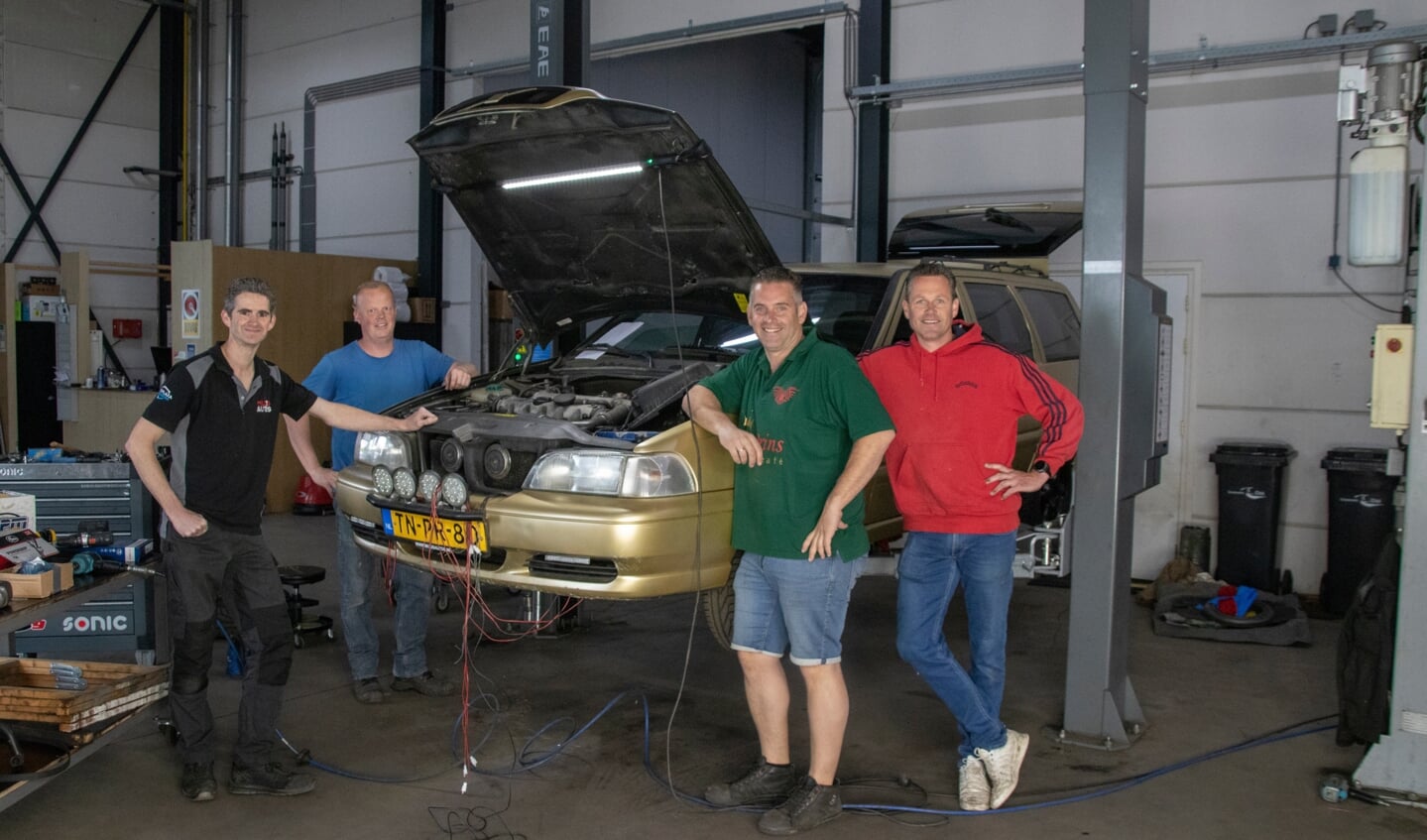 Met dit 'barrel' gaan de heren tot aan de grens van Oekraïne. Foto: Bas Ulehake
