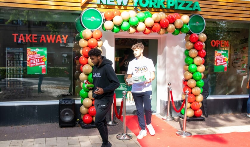 Opening van New York Pizza Schijndel.