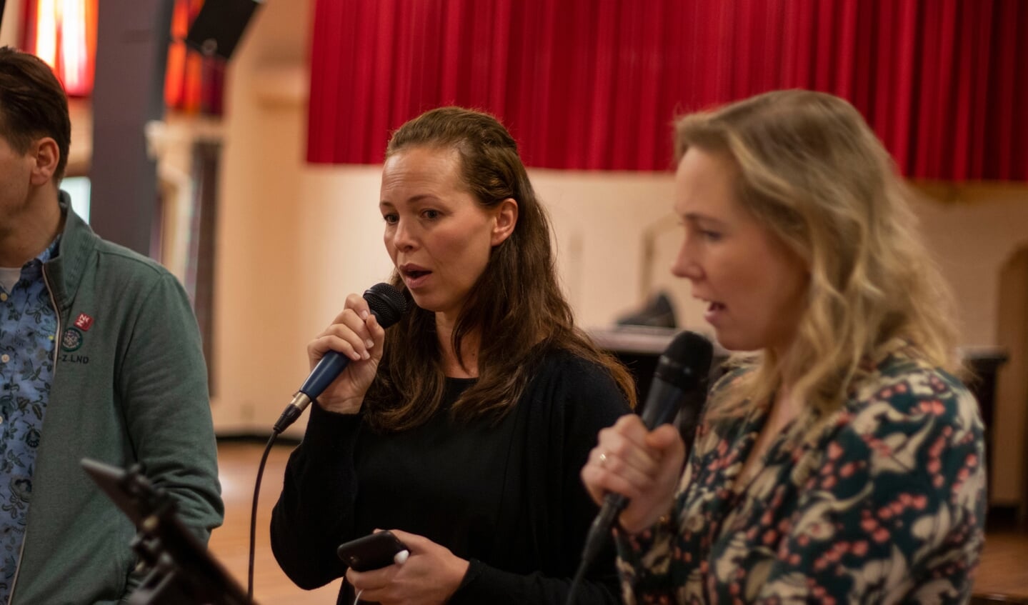 Harmonie St. Cecilia oefent voor het Promconcert.