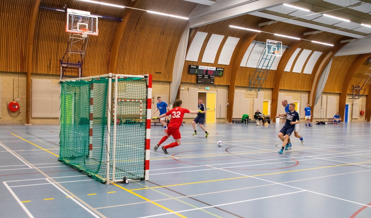 Vd Sangen transport kampioen zaalvoetbal