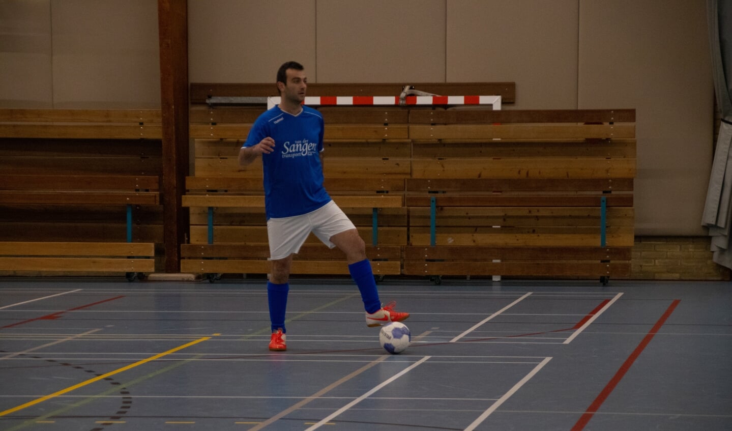 Vd Sangen transport kampioen zaalvoetbal
