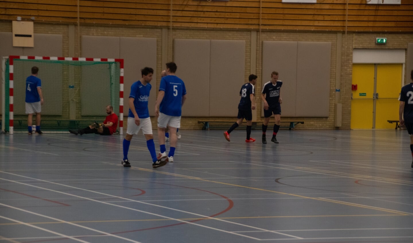 Vd Sangen transport kampioen zaalvoetbal