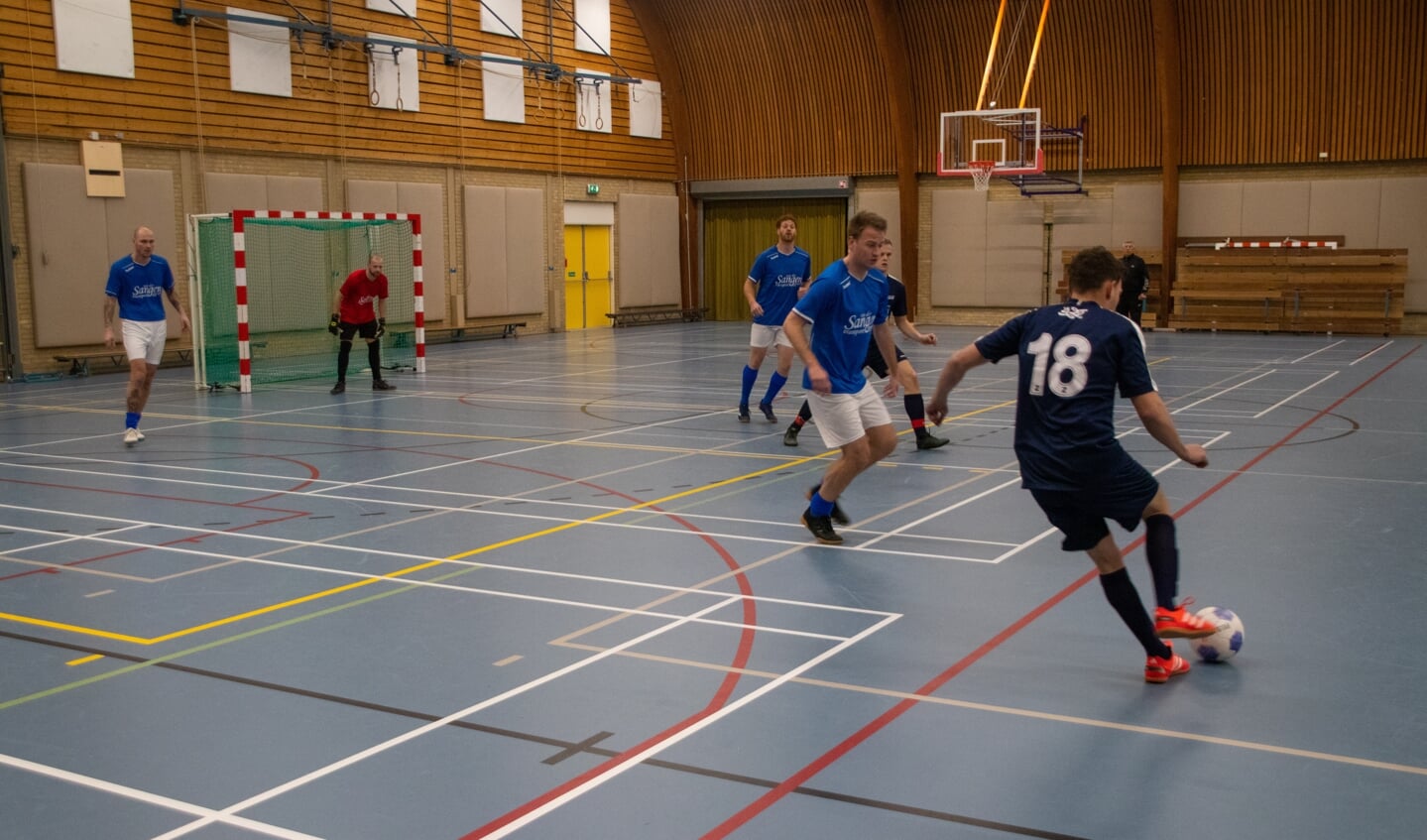 Vd Sangen transport kampioen zaalvoetbal