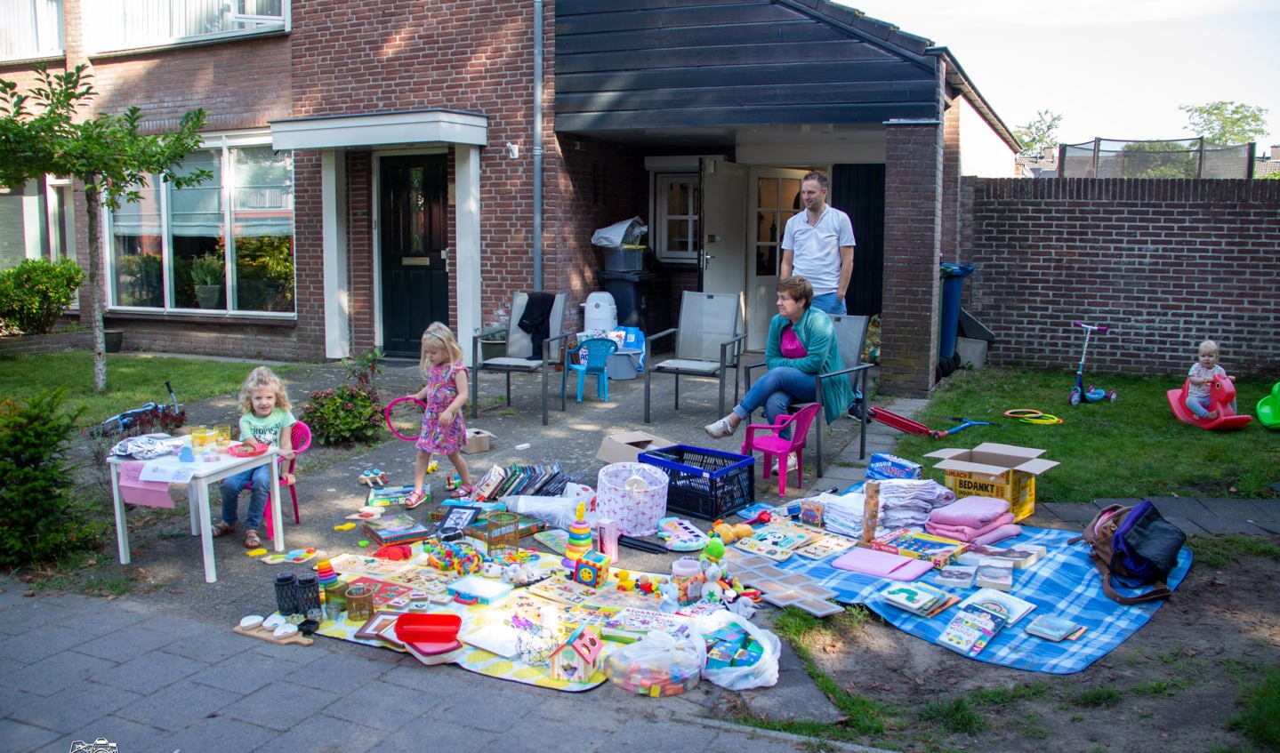Garagesale in de Hoevenbraak en Hulzebraak
