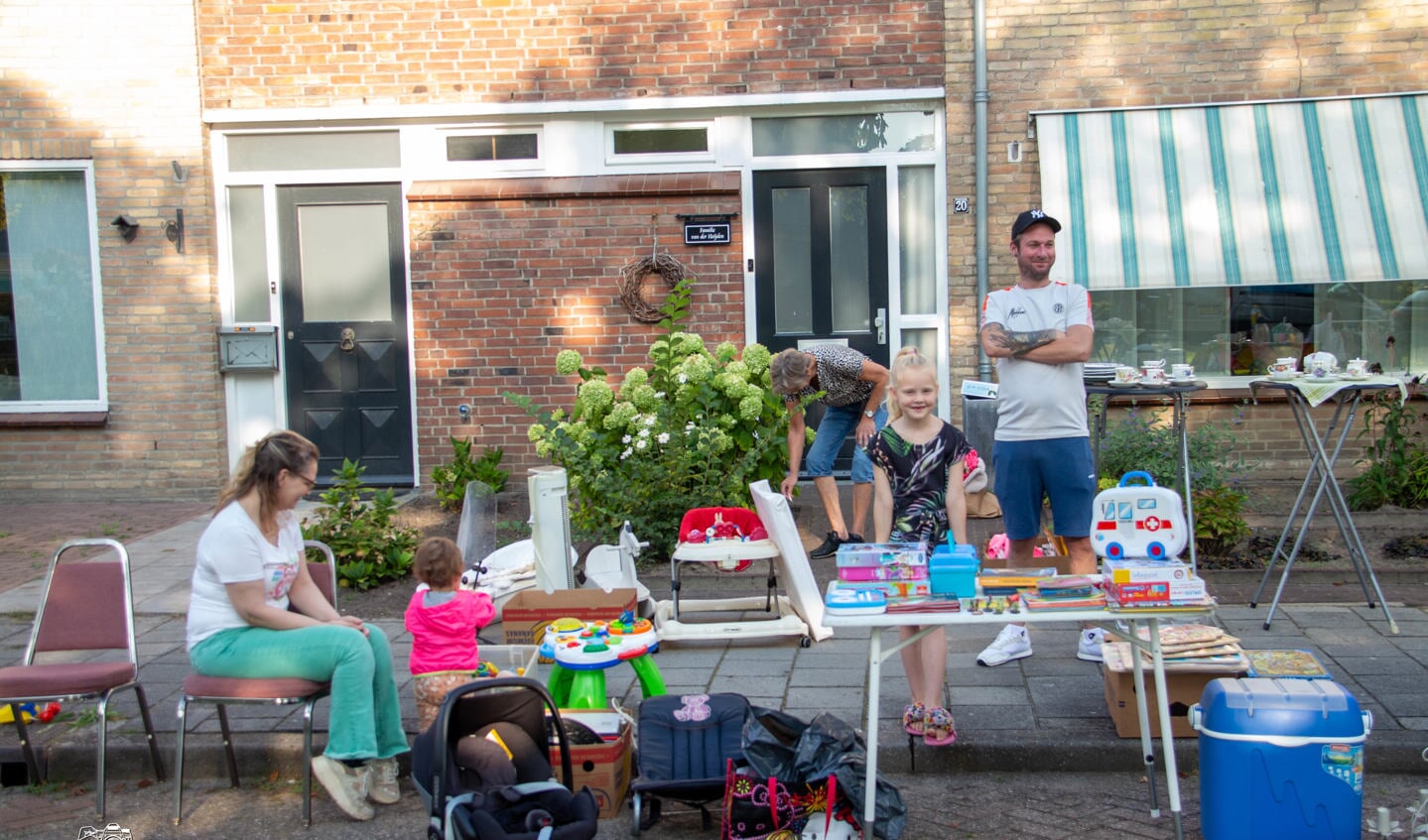 Garagesale in de Hoevenbraak en Hulzebraak