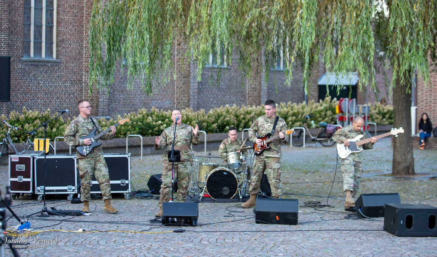 Amerikaanse rockband in het Schijndelse centrum