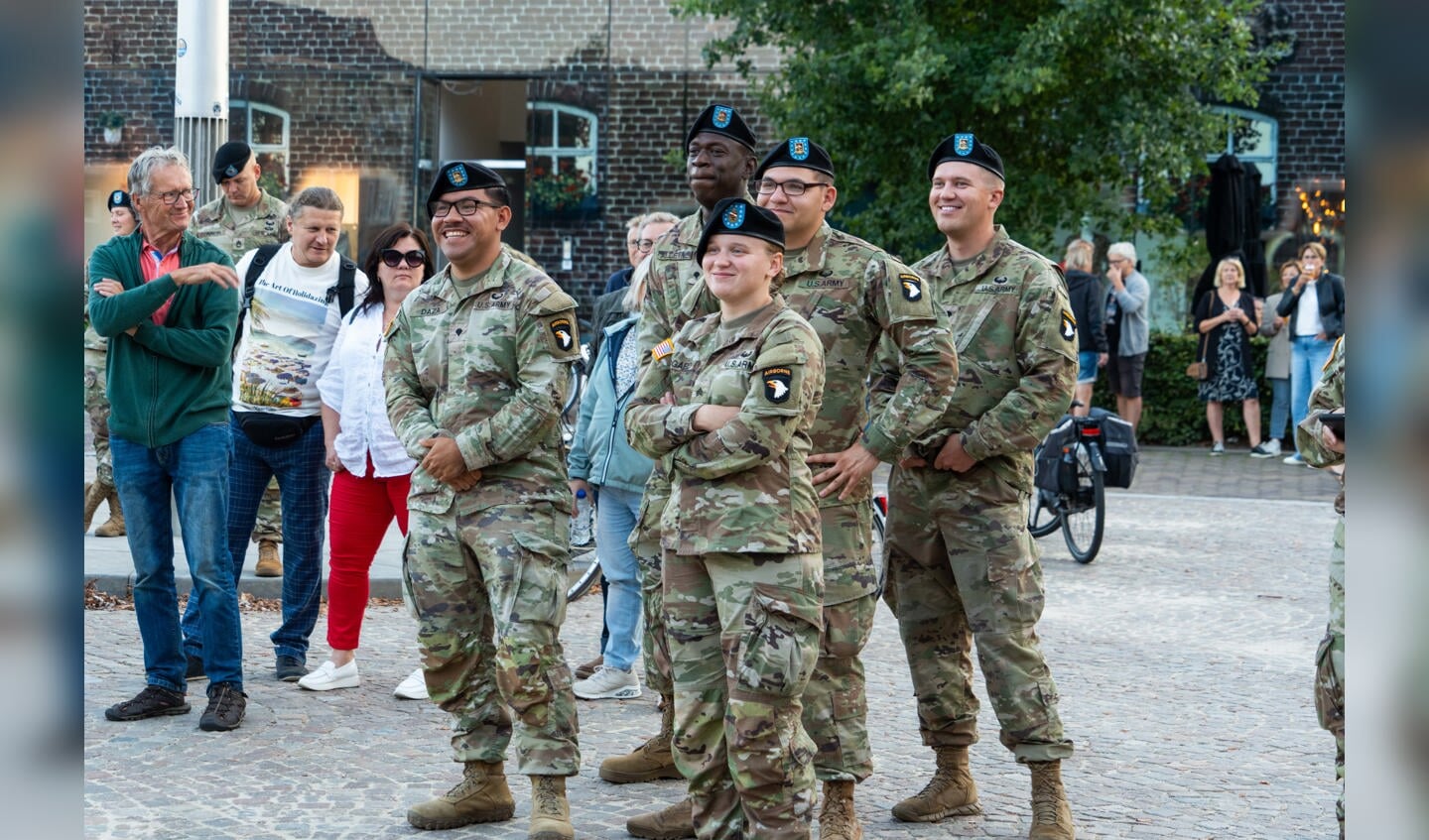 101st Airborne Division Rock Band in Schijndel