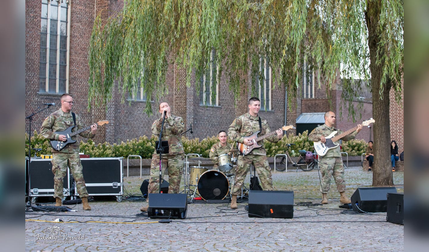 Amerikaanse rockband in het Schijndelse centrum