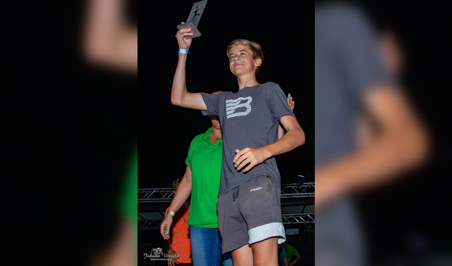 Paalklimmen voor de jeugd in Wijbosch