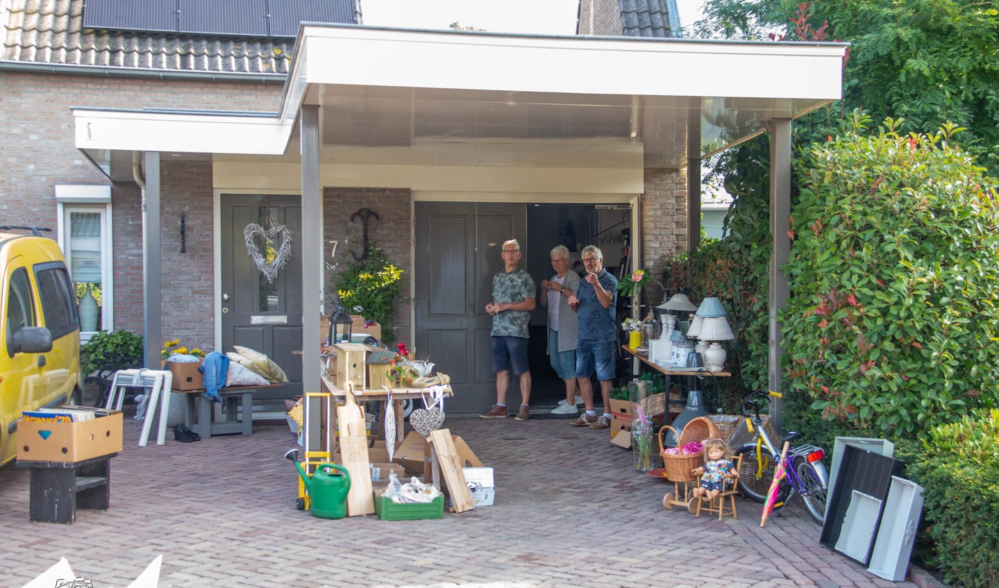 Garagesale in de Hoevenbraak en Hulzebraak