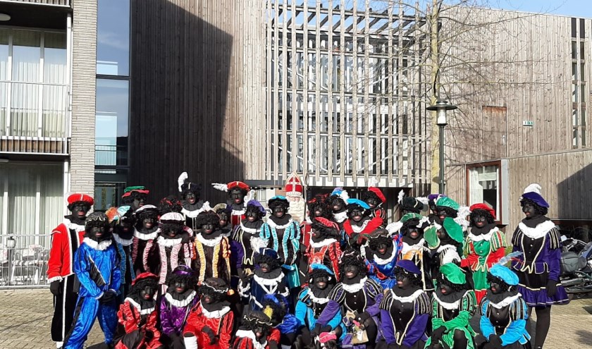 Sinterklaas en zijn pieten in Maarheeze