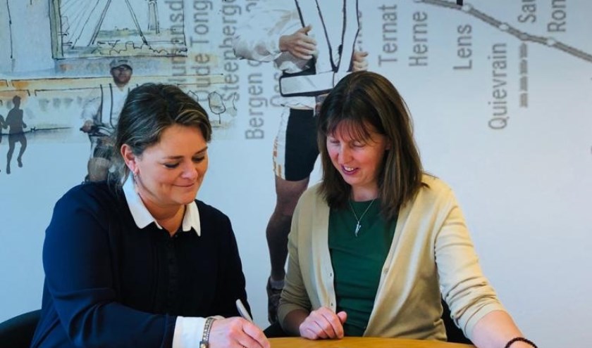 De intentieverklaring wordt getekend