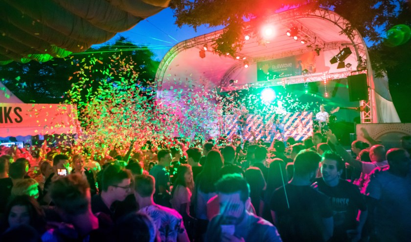 PartyfrieX op de zondagavond van Schoot Kermis 2018