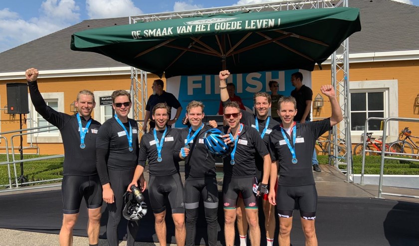 v.l.n.r. Lars en Don van Maaren, Bram en Teun Linders, Sjoerd van Velthoven, Ralf van Spaendonk, Martijn Thijssen