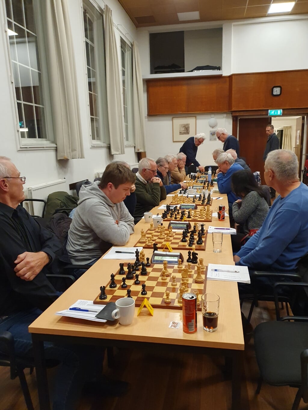 Op de foto: het team (links) in actie tegen Botwinnik 3.