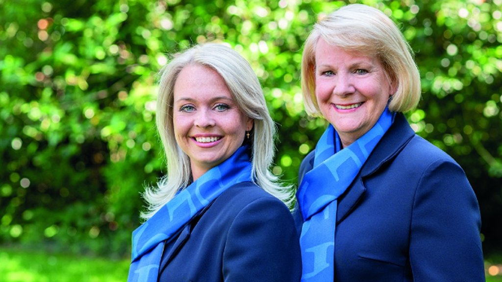 Kimberly van den Broek en Paulien Graves