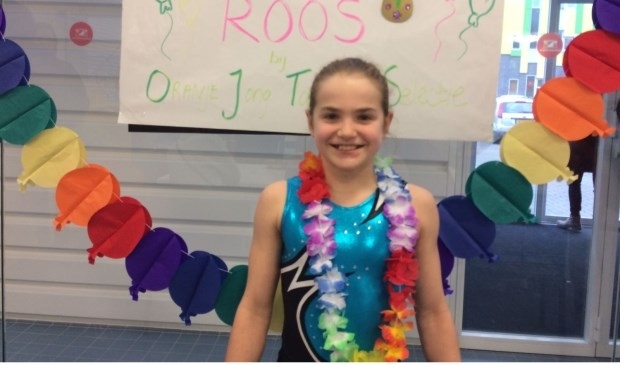 Roos Jonker heeft alle reden blij te kijken: ze behoort tot de turnbeloftes van Nederland.