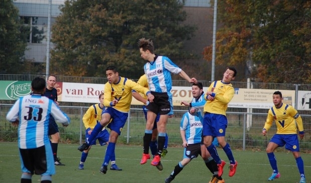 Ook bij SVM zijn ze opgelucht: voetballen op kunstgras is niet onveilig.