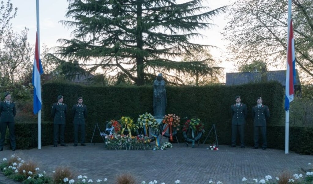 Het oorlogsmonument aan de Horsterweg.